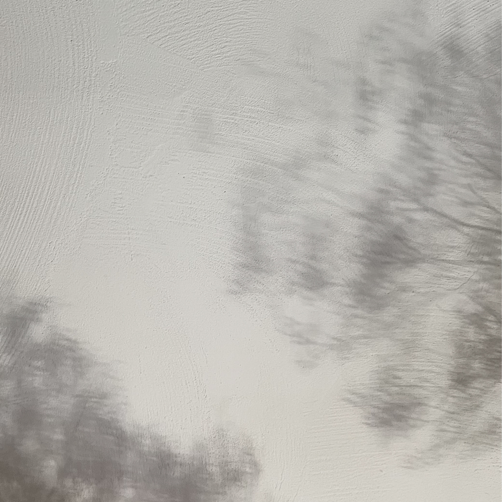 
Lo spazio sublime tra due forme: MADLEN.CERAMICS e PICCOLOQUADRO