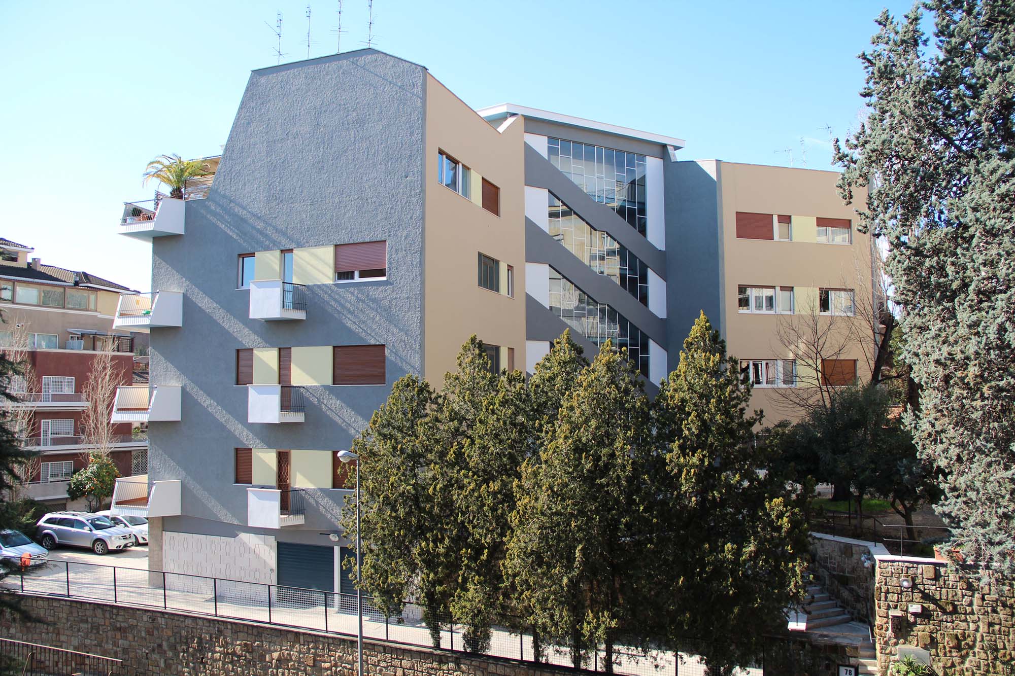 
Creare comunità: il villino della Cooperativa La Quercia e la sua biblioteca