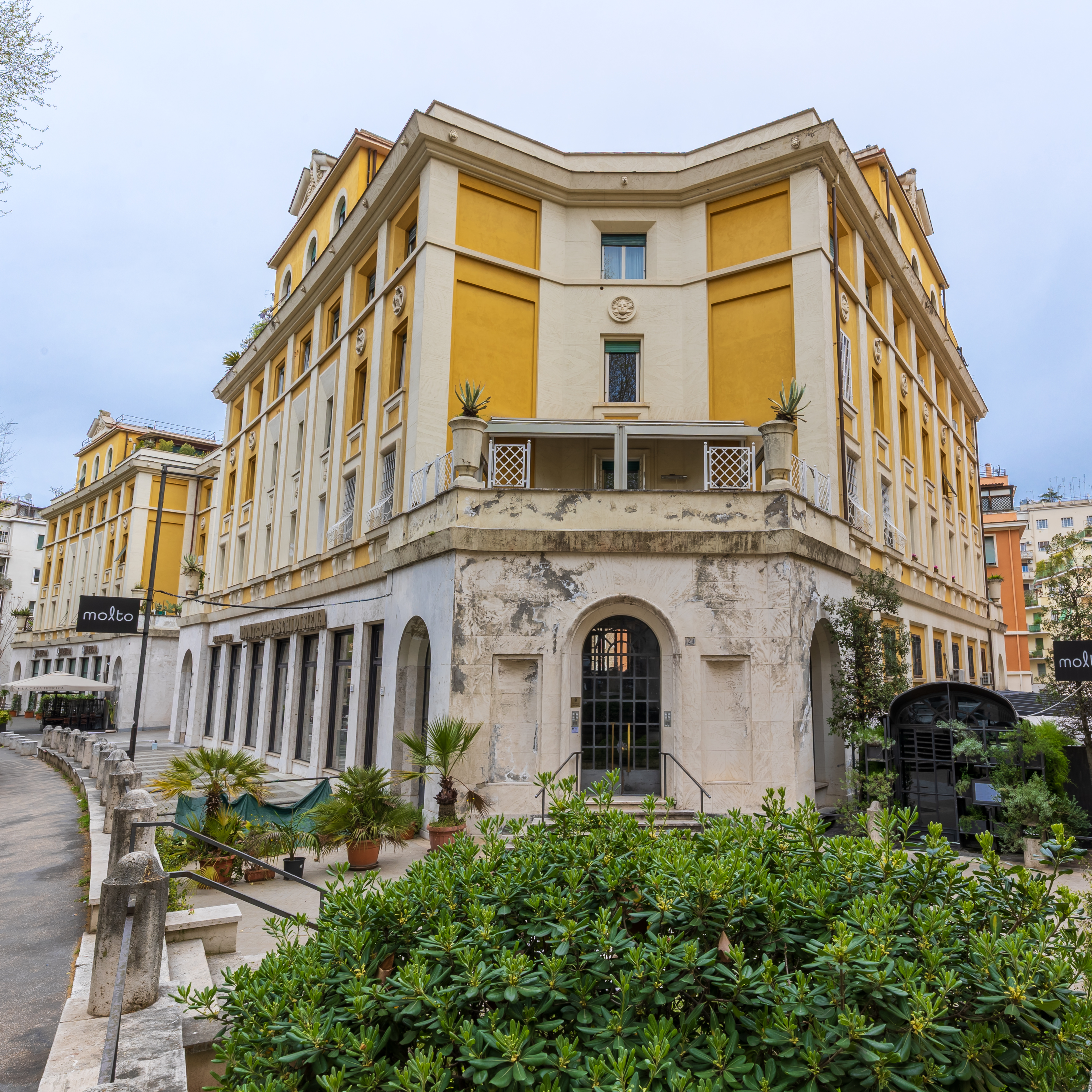 
Open Suite _ Studio Vitale e Vicode _ Spazio Atelier tra architettura e Materia 