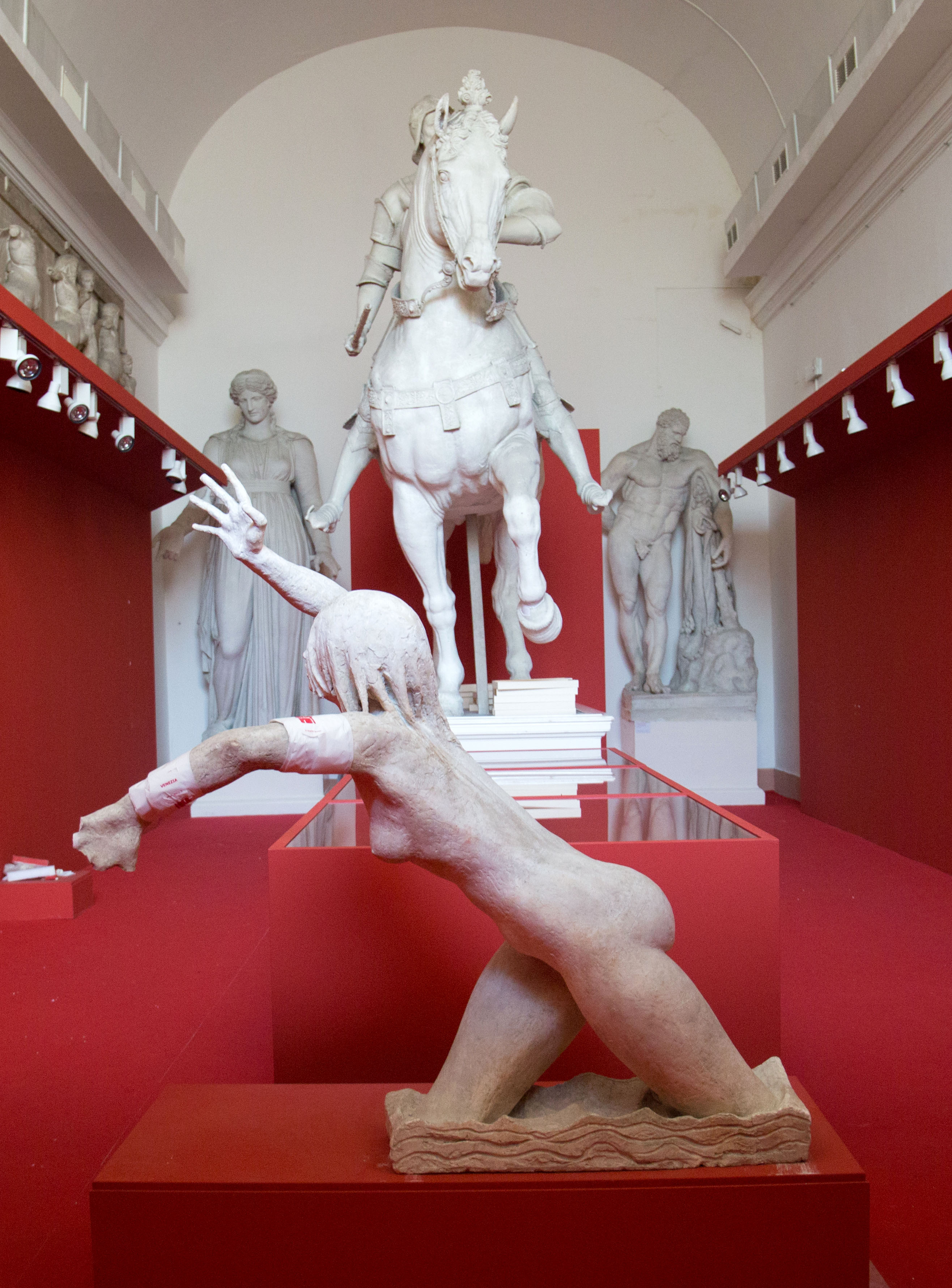 
VISITA MULTISENSORIALE PER CIECHI E IPOVEDENTI - Accademia di Belle Arti di Roma 