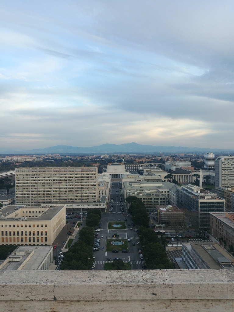 
EUR. LA CITTà CHE VISSE DUE VOLTE