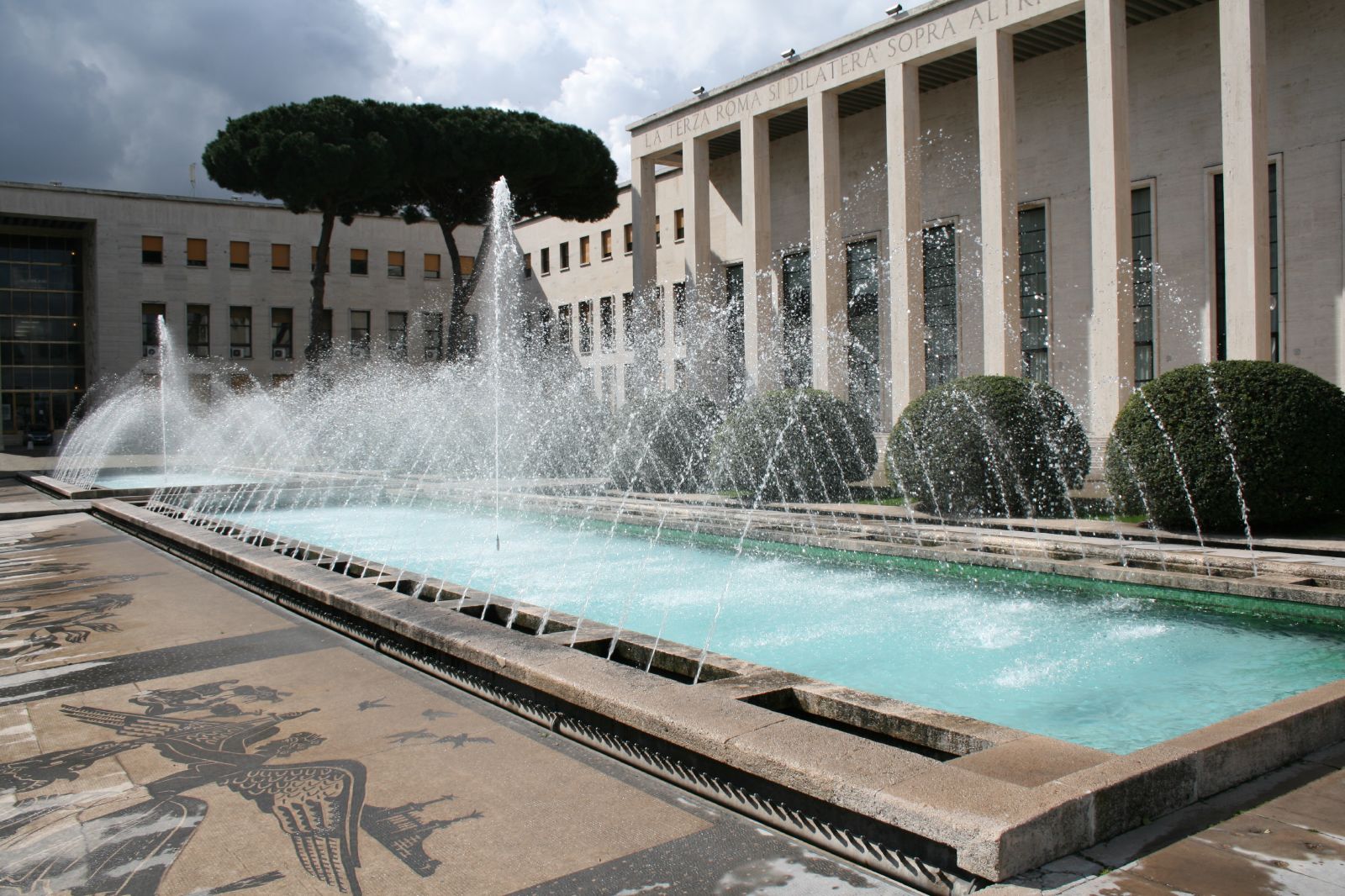 
PALAZZO UFFICI E RIFUGIO ANTIAEREO