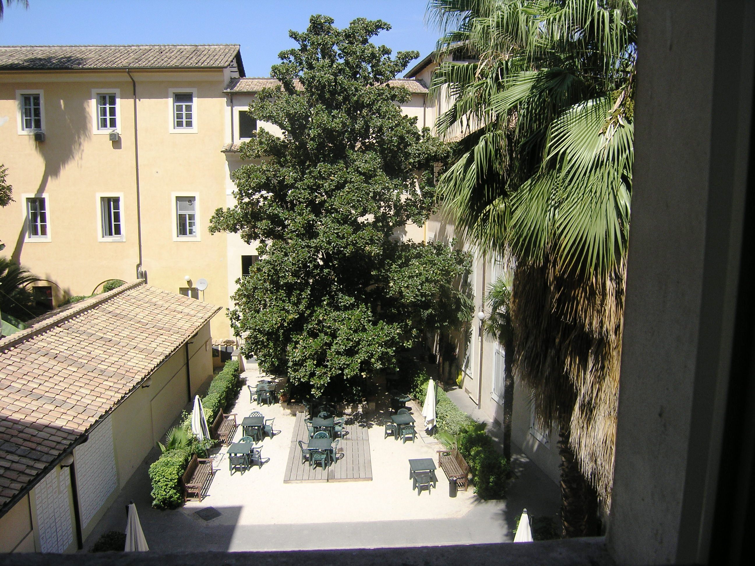 
PALAZZO DEL BUON PASTORE - CASA INTERNAZIONALE DELLE DONNE