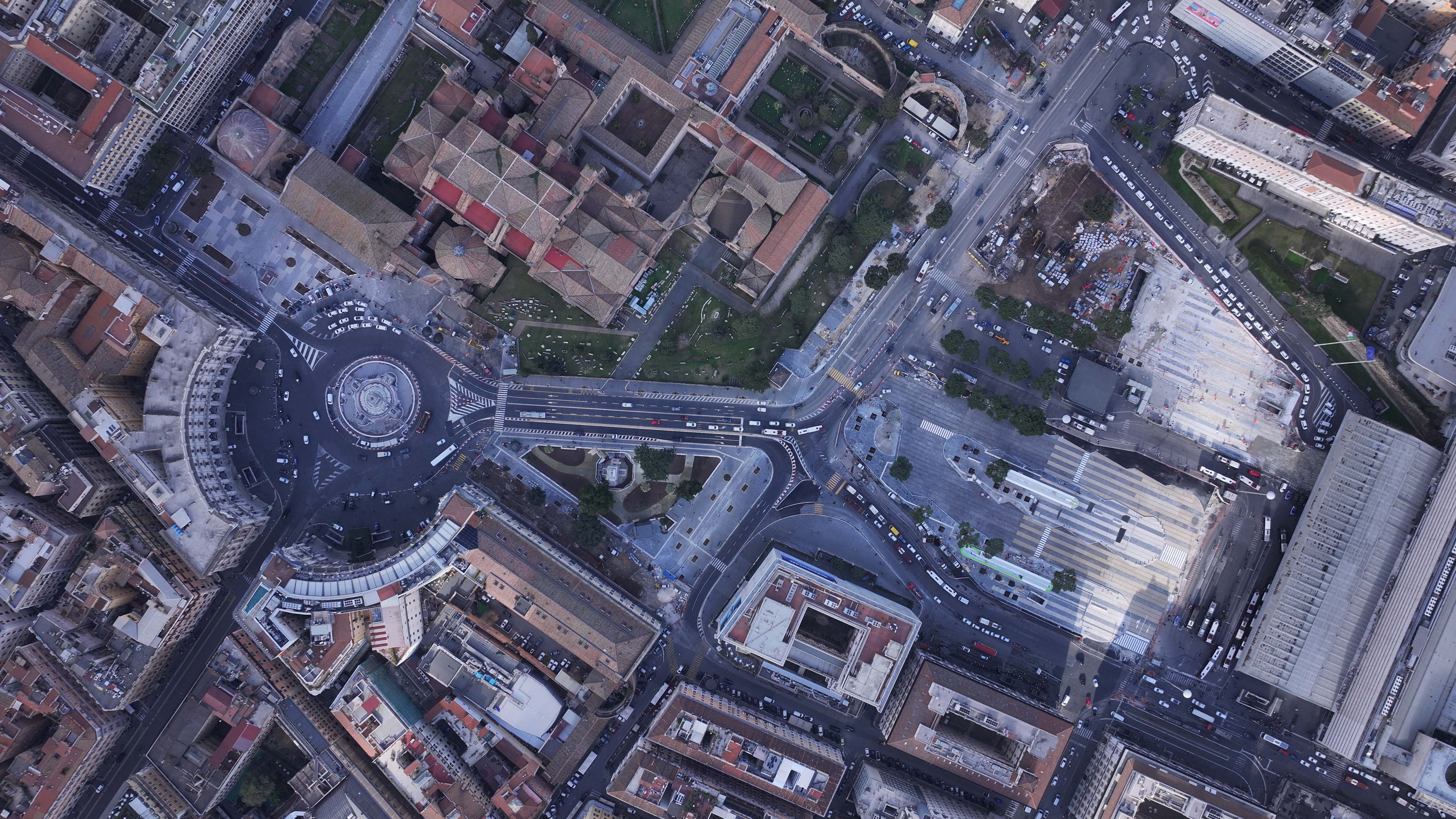 
Riqualificazione urbana di piazza dei Cinquecento e delle aree adiacenti