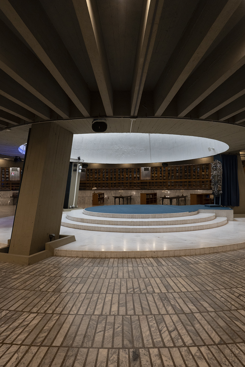 
SCUOLA UFFICIALI CARABINIERI GIÀ SEDE DEL PONTIFICIO COLLEGIO PIO LATINO AMERICANO