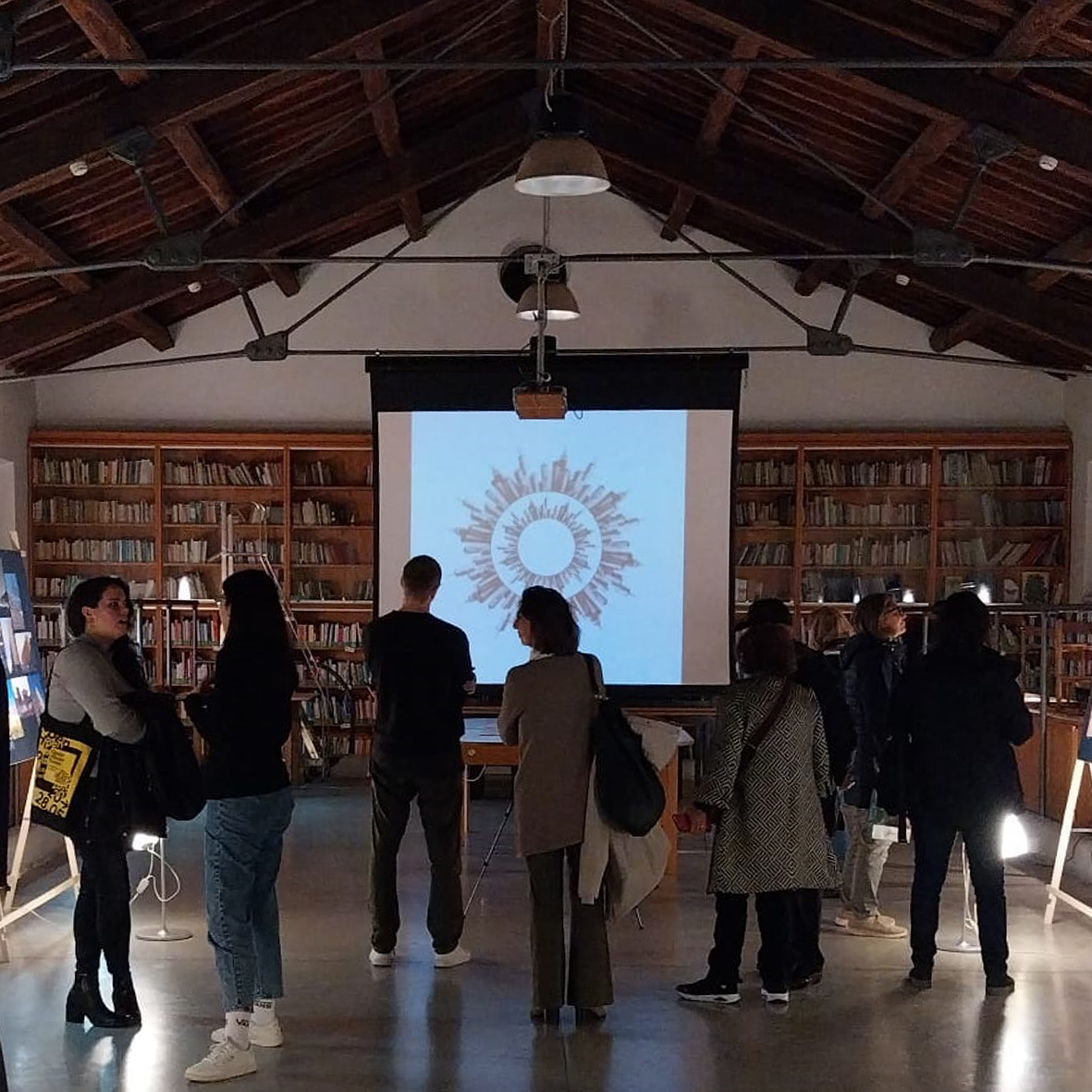 
EXODUS_walks EXHIBITION