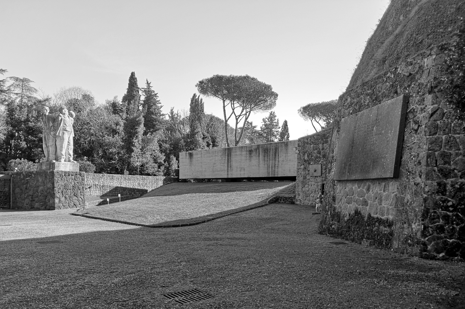 VISITA MULTISENSORIALE al Mausoleo delle Fosse Ardeatine