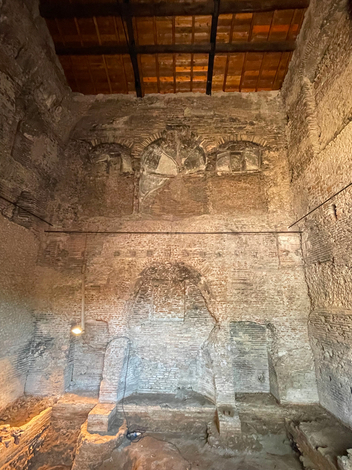 
MAUSOLEO DI CAMPO BARBARICO