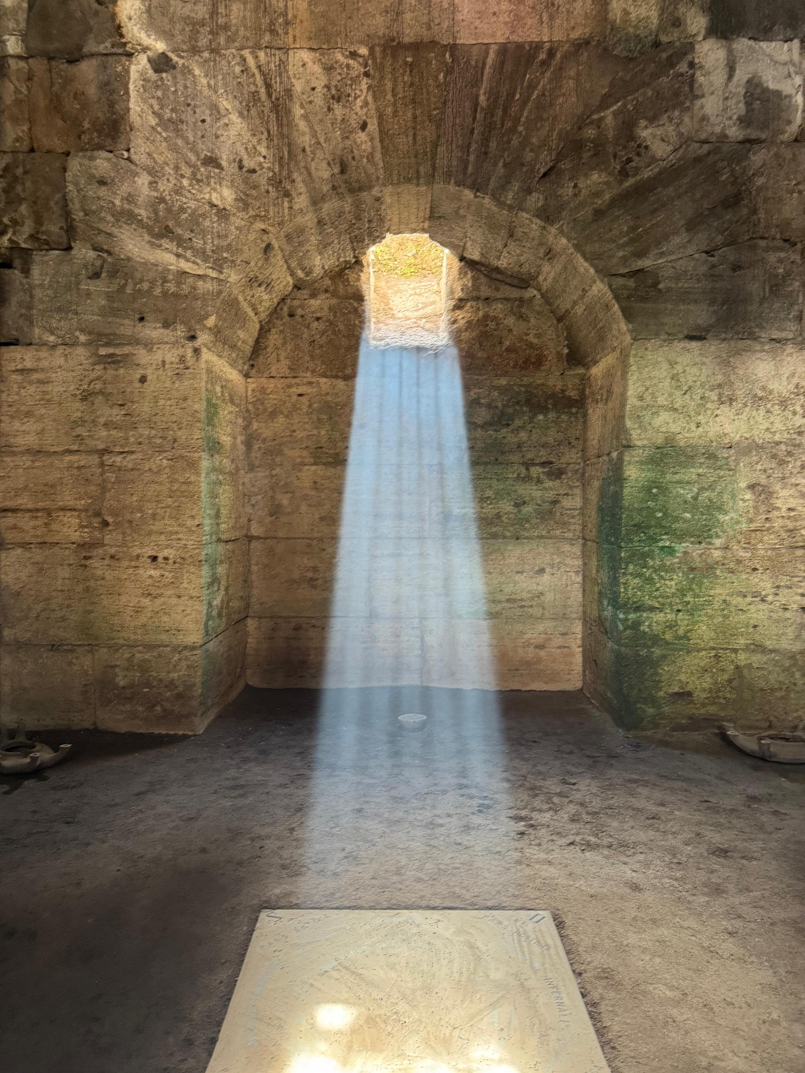 
Mausoleo degli Equinozi