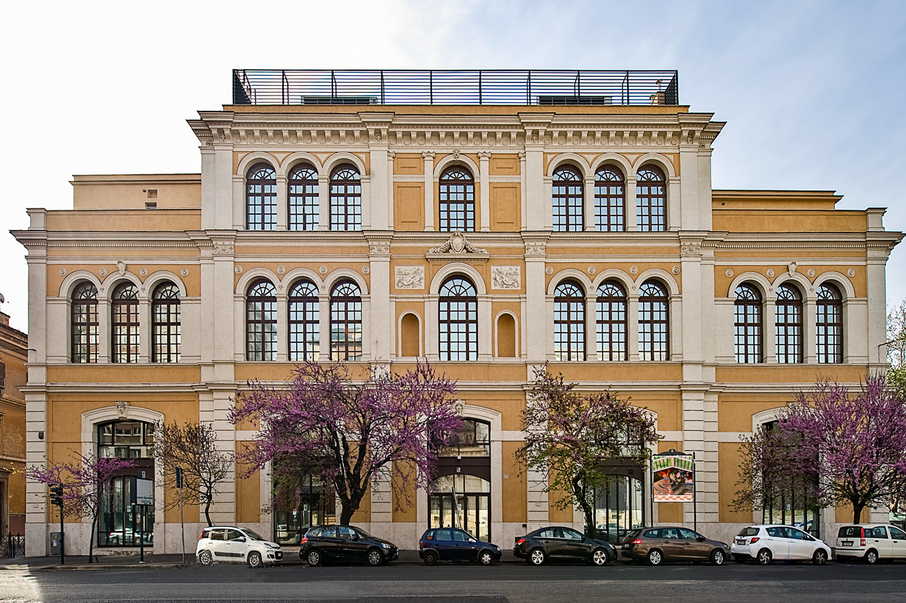 
PALAZZO CORRODI. Cassa Geometri