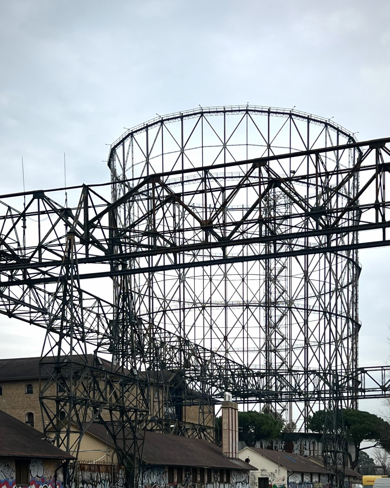 
Sottocorrenti urbane. Ostiense tra natura, energia, trasformazione