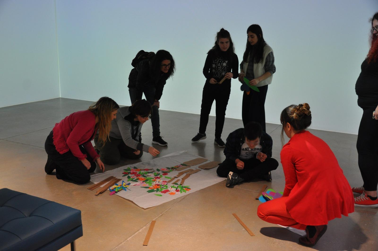 
Fiumi, strade, torri e parchi: esploro la storia e la forma della città di Roma