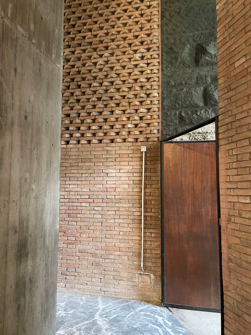 
Visita multisensoriale alla Chiesa di San Policarpo