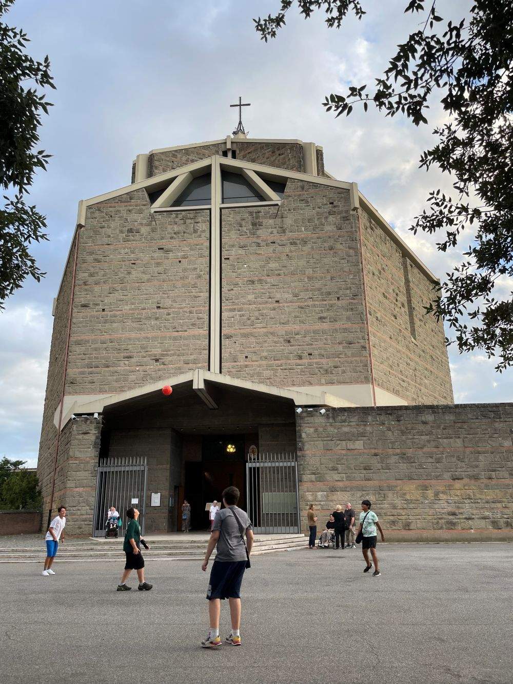 
Visita multisensoriale alla Chiesa di San Policarpo