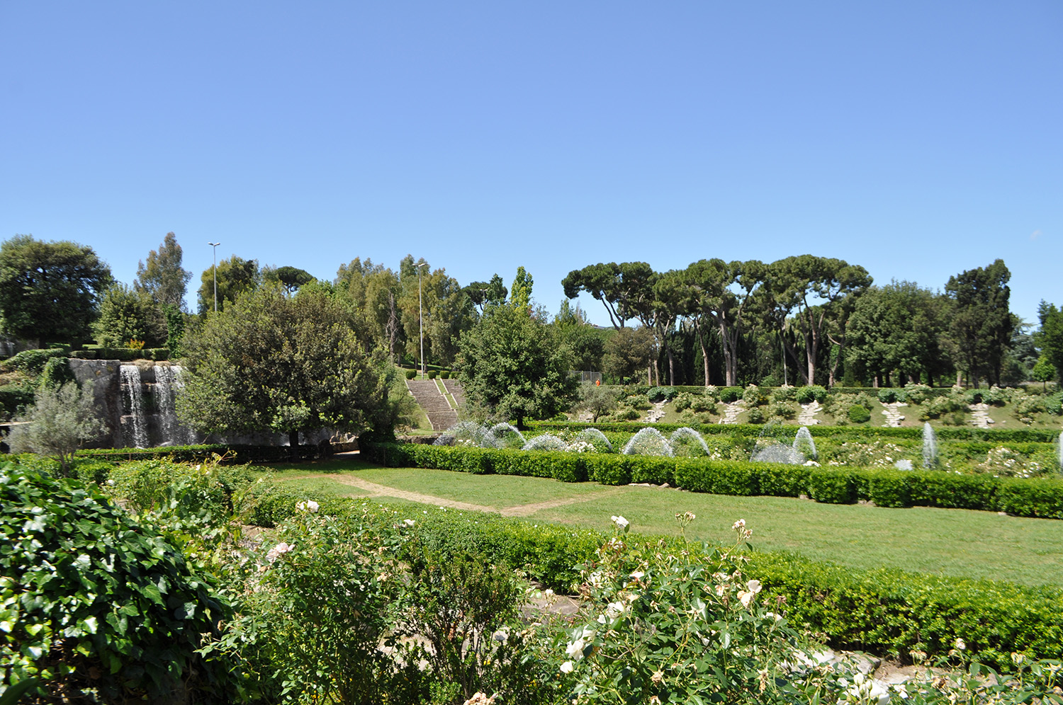 
IL GIARDINO DELLE CASCATE